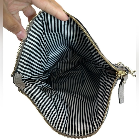 Kate Spade NY Pebbled Leather Convertible Fold Over Shoulder Handbag Purse - Picture 10 of 16